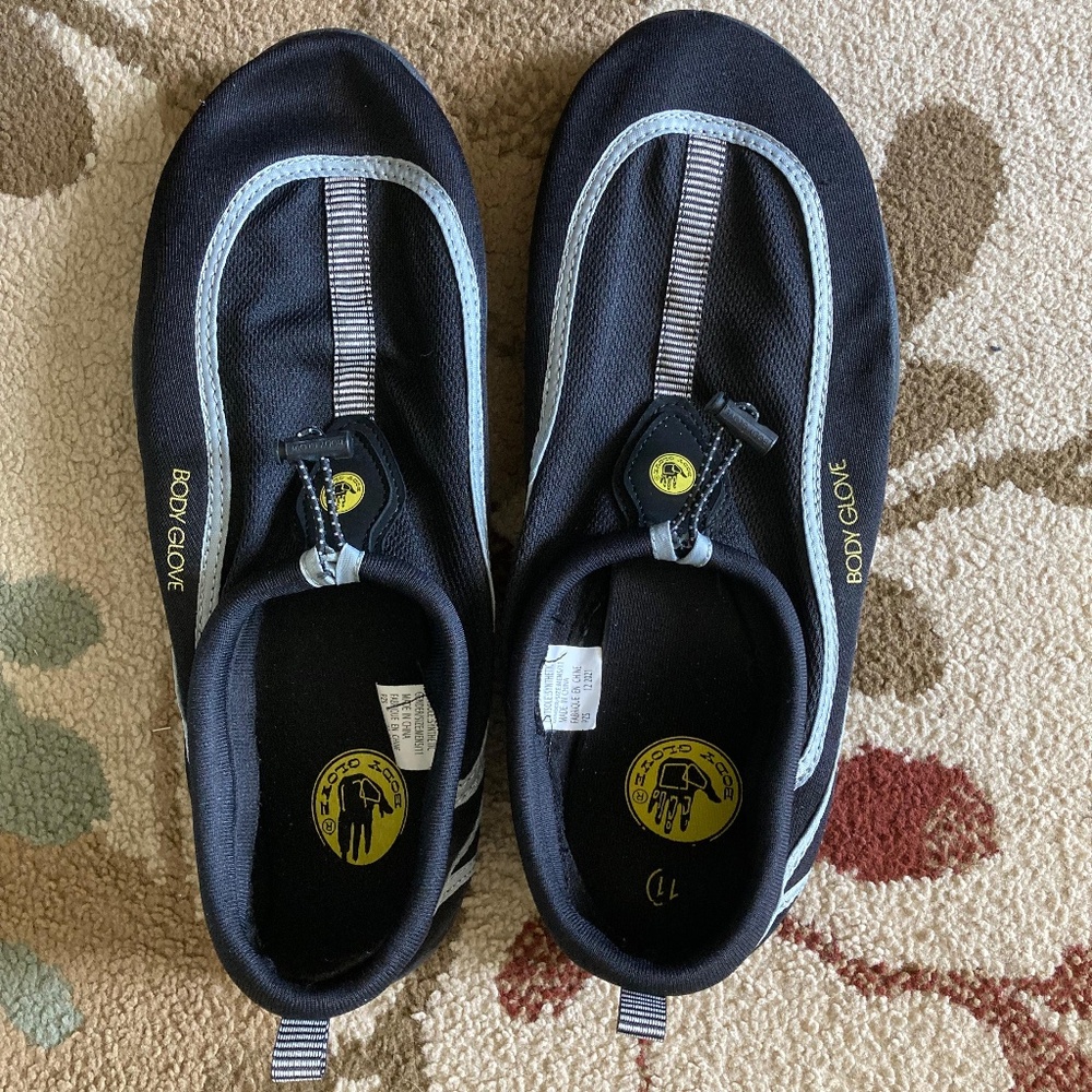 Body Glove black water shoes, mens size 11